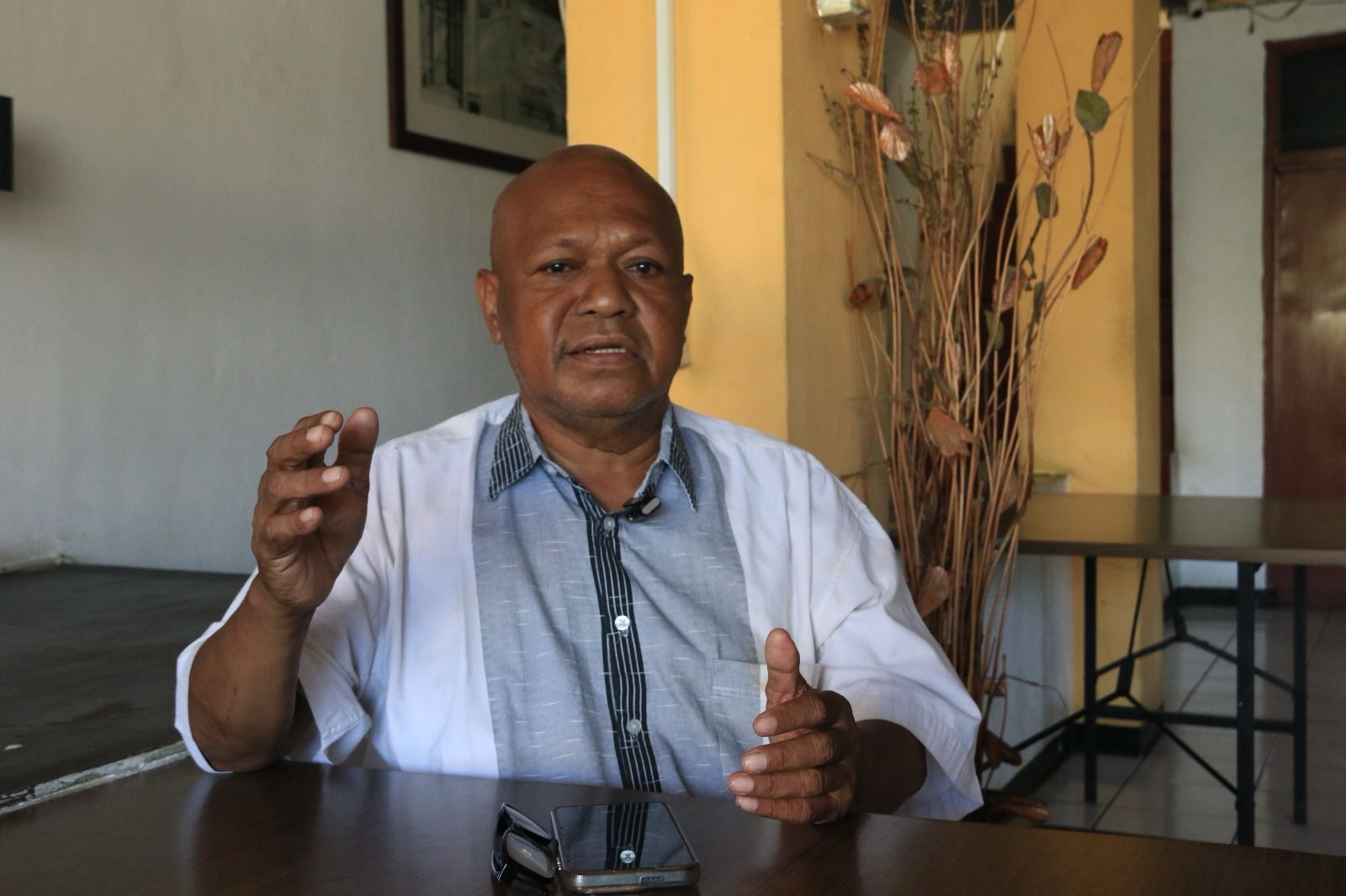 *Tokoh Adat Tabi Sesalkan Kekerasan, Ajak Jaga Papua Tetap Damai*