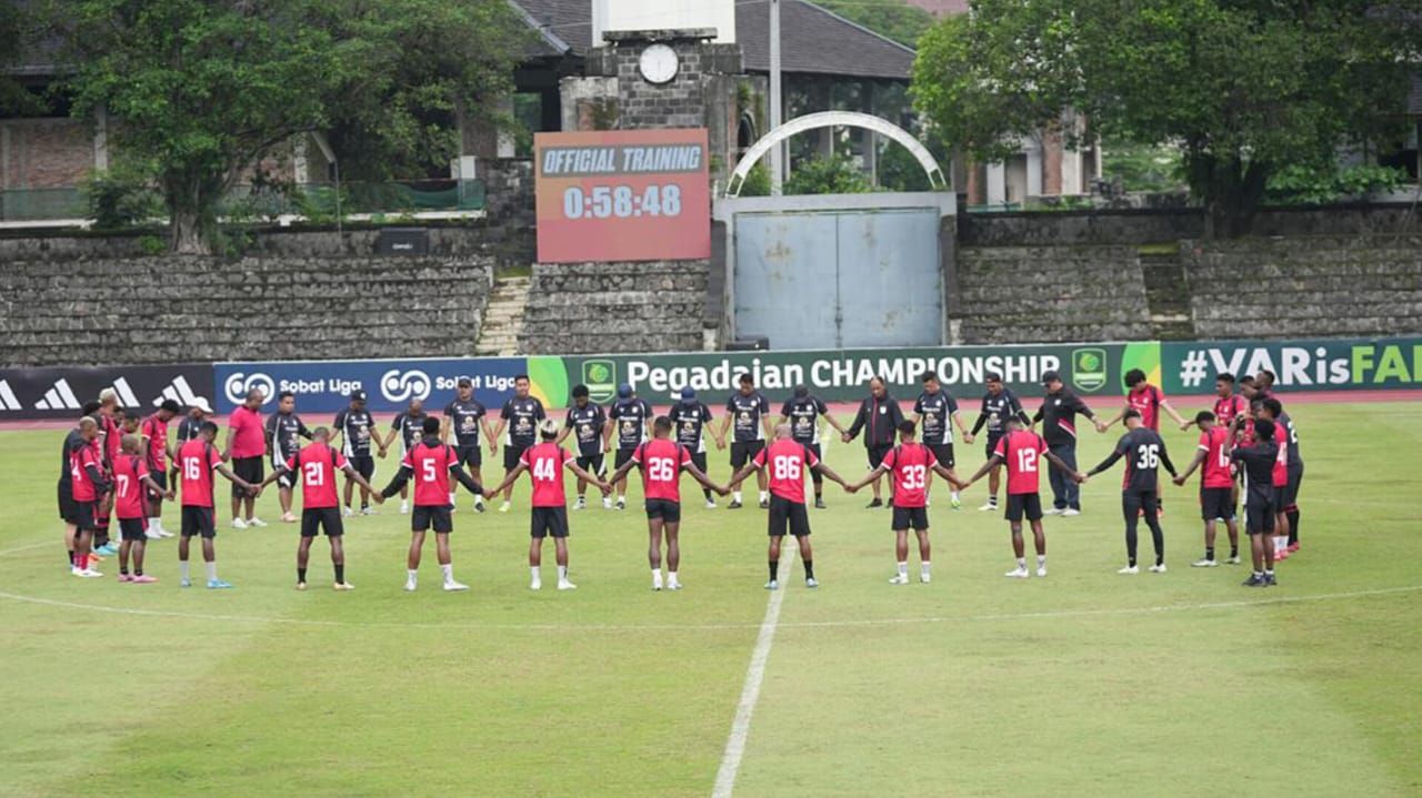 Enam Laga Penentu ke Liga 1, Manajer Persipura Minta Pemain Fokus dan Disiplin Maksimal