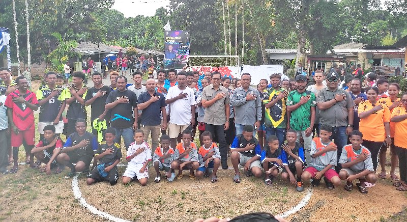 Polda PBD dan Karang Taruna 'Gempur' Kelademak dengan Futsal dan Tari Kreasi!
