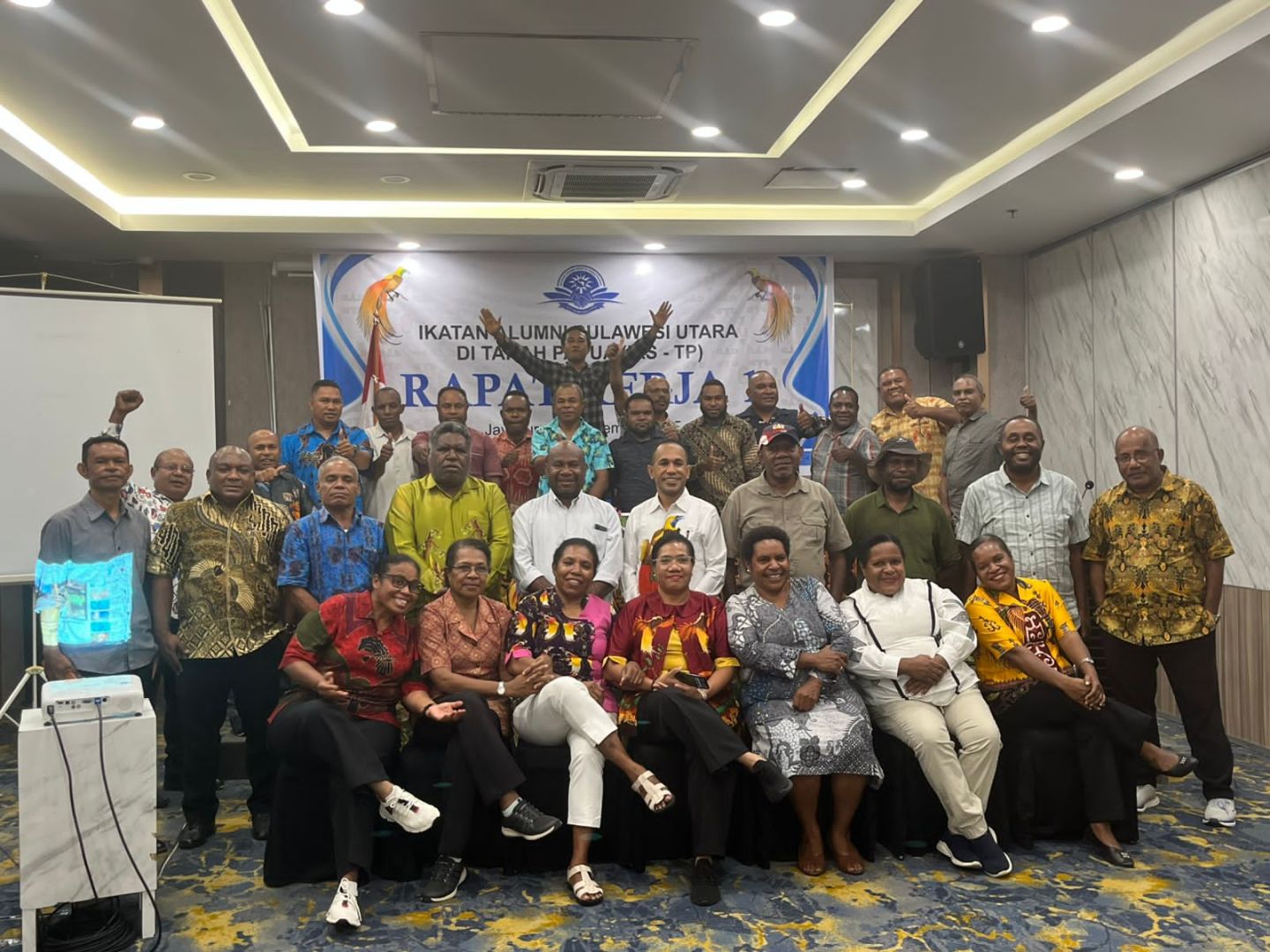 ALUMI SULUT HARUS BERDAMPAK BAGI TANAH PAPUA