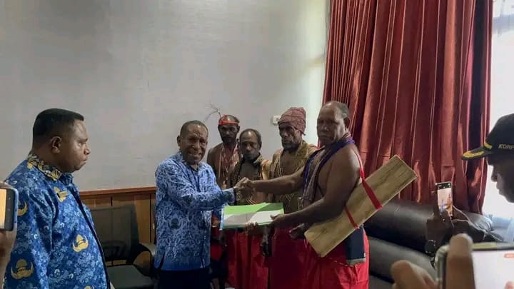 Marthen Klafiyu Desak Pemkab Sorong Segera Sahkan PT Wilayah Adat