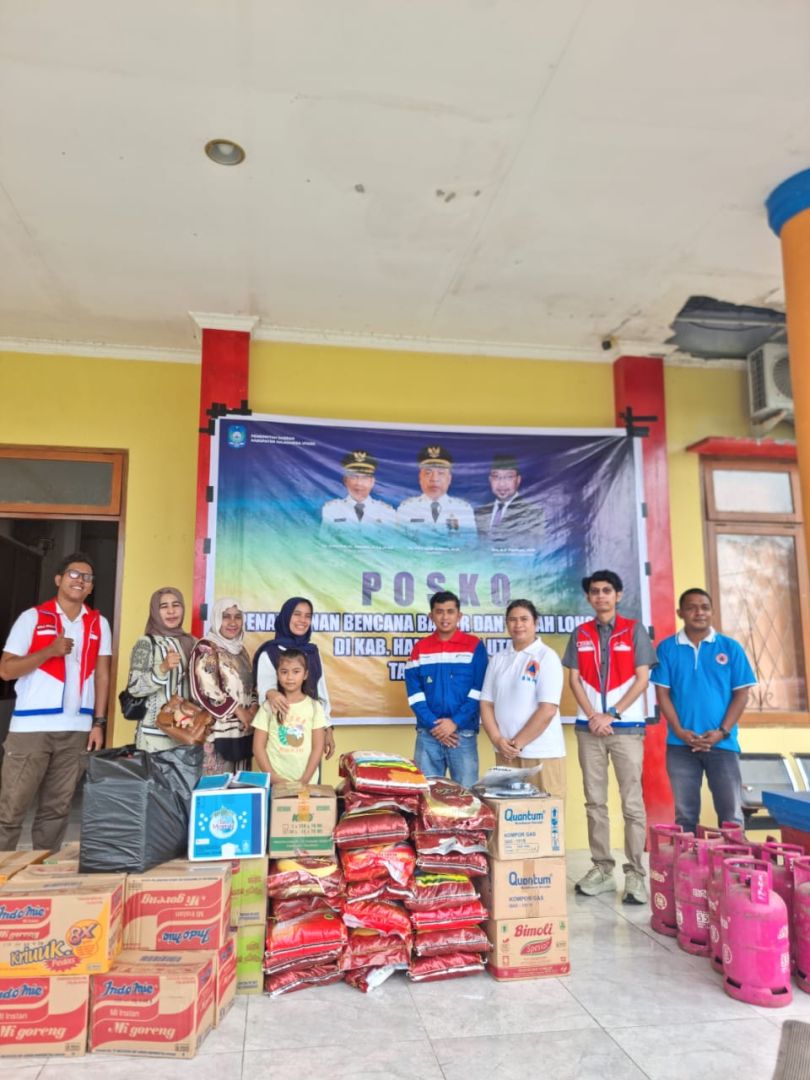 *Pertamina Patra Niaga Regional Papua Maluku bersama Hiswana Migas Maluku Utara Salurkan Bantuan Logistik untuk Korban Banjir dan Tanah Longsor di Halmahera Utara*