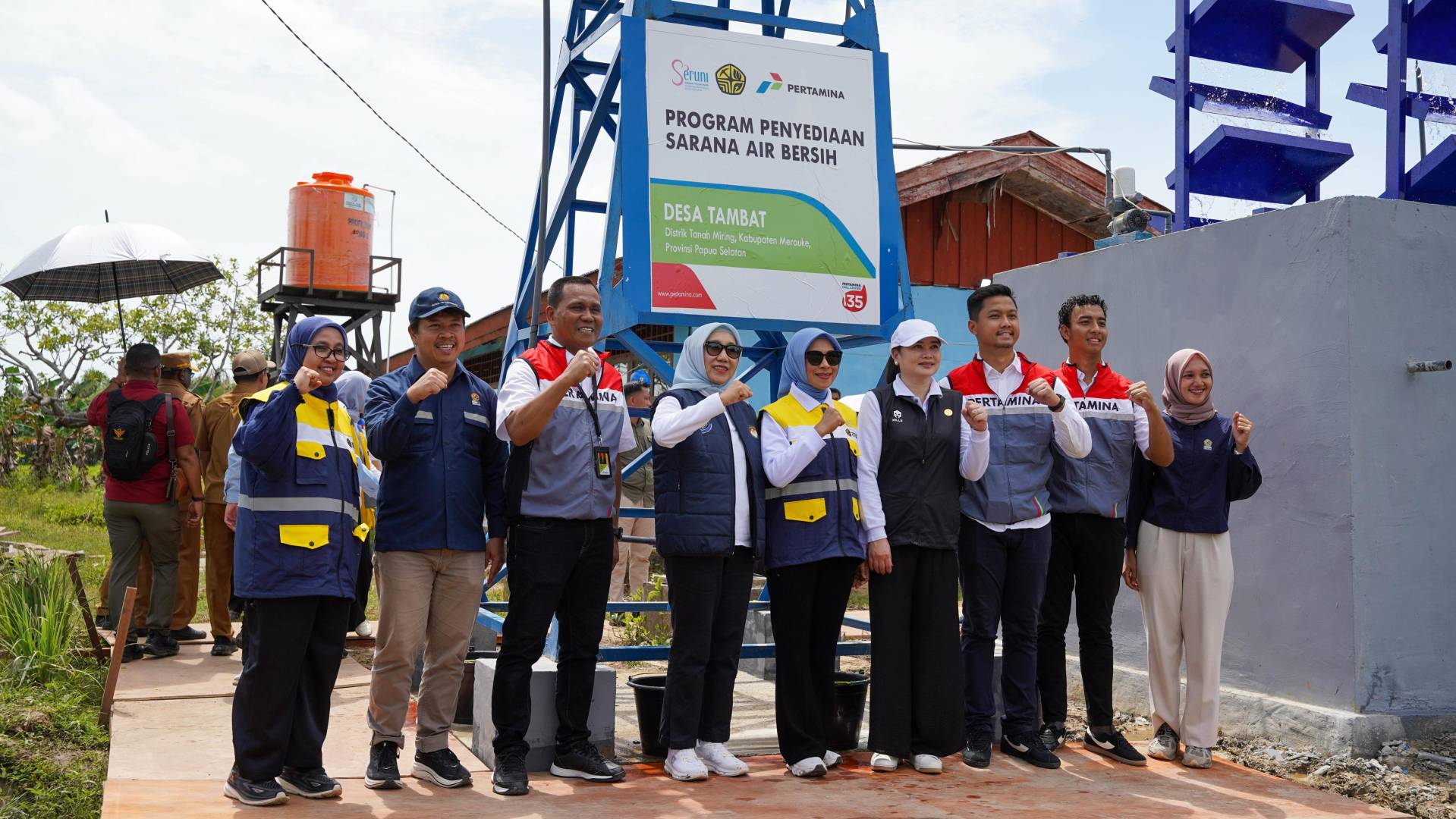 *Pertamina Kolaborasi dengan Kementerian ESDM dan SERUNI KMP Buka Akses Air Bersih bagi Masyarakat Kampung Tambat Merauke*