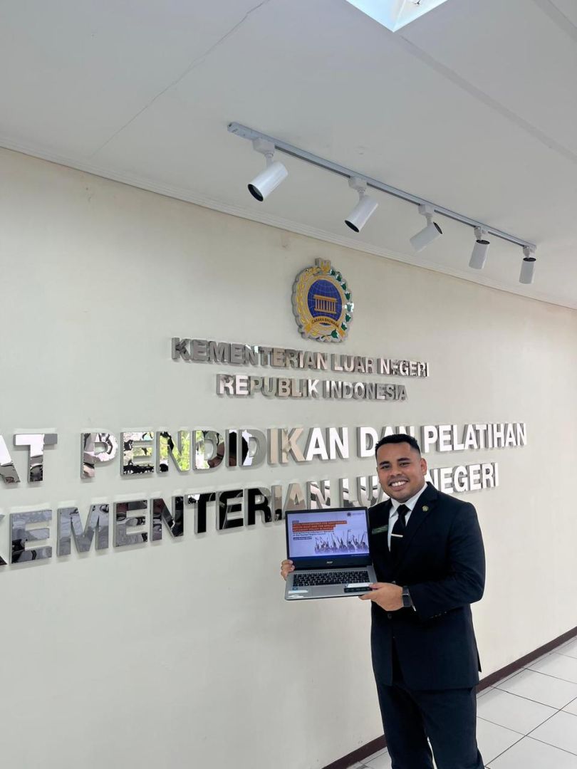 *Beasiswa ADEM Antarkan Putra Papua Lukas Norman Raih Cita-Cita*