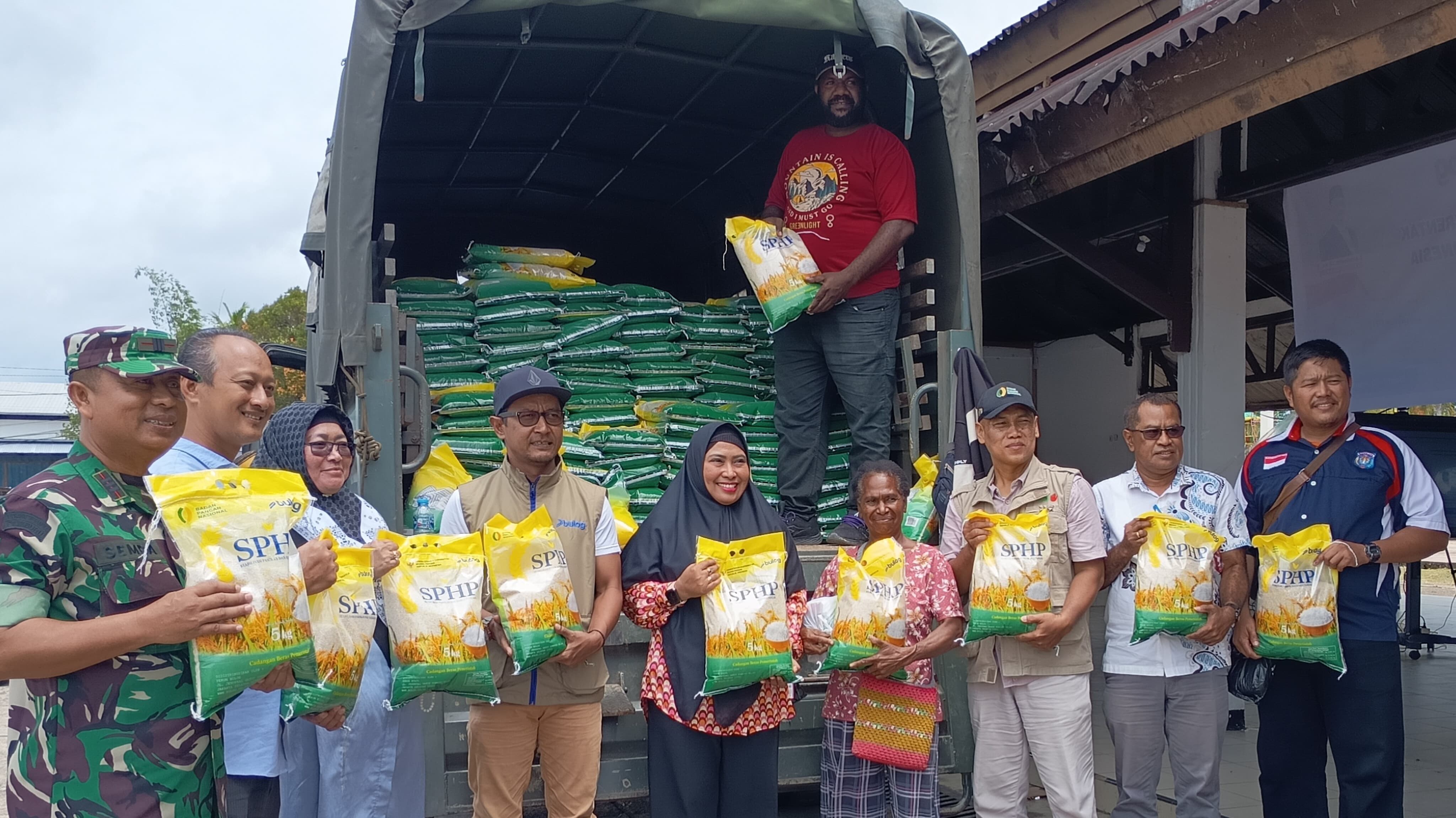 Pemkab Sorong Gelar Gerakan Pangan Murah Serentak Nasional
